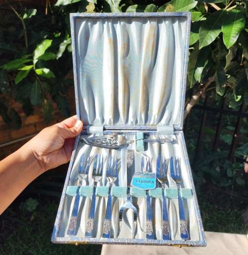 Cutlery BEAUTIFUL ANGORA ENGLAND SILVERPLATED REGENT DESIGN CUTLERY